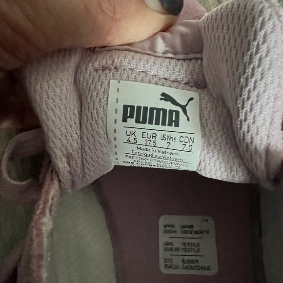 Women’s size 7 Puma shoes - Picture 4 of 4